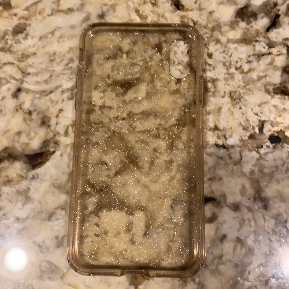 iPhone 10 S case - Picture 1 of 3